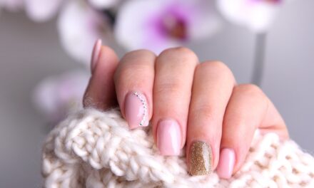 9 Winter nail hues that make you want more!