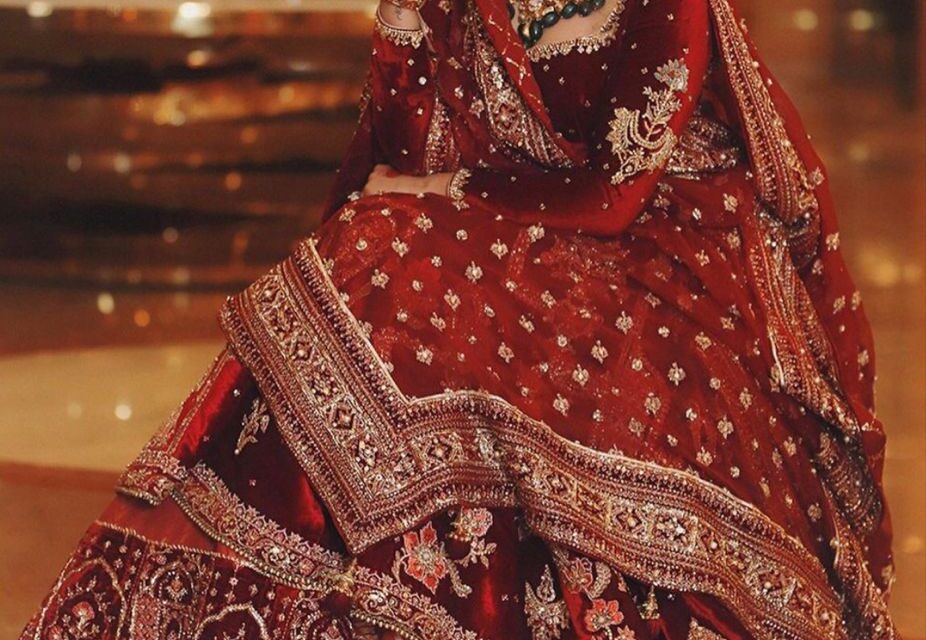 Bridal Outfit Trends 2025: Sarees, Lehengas & Gowns