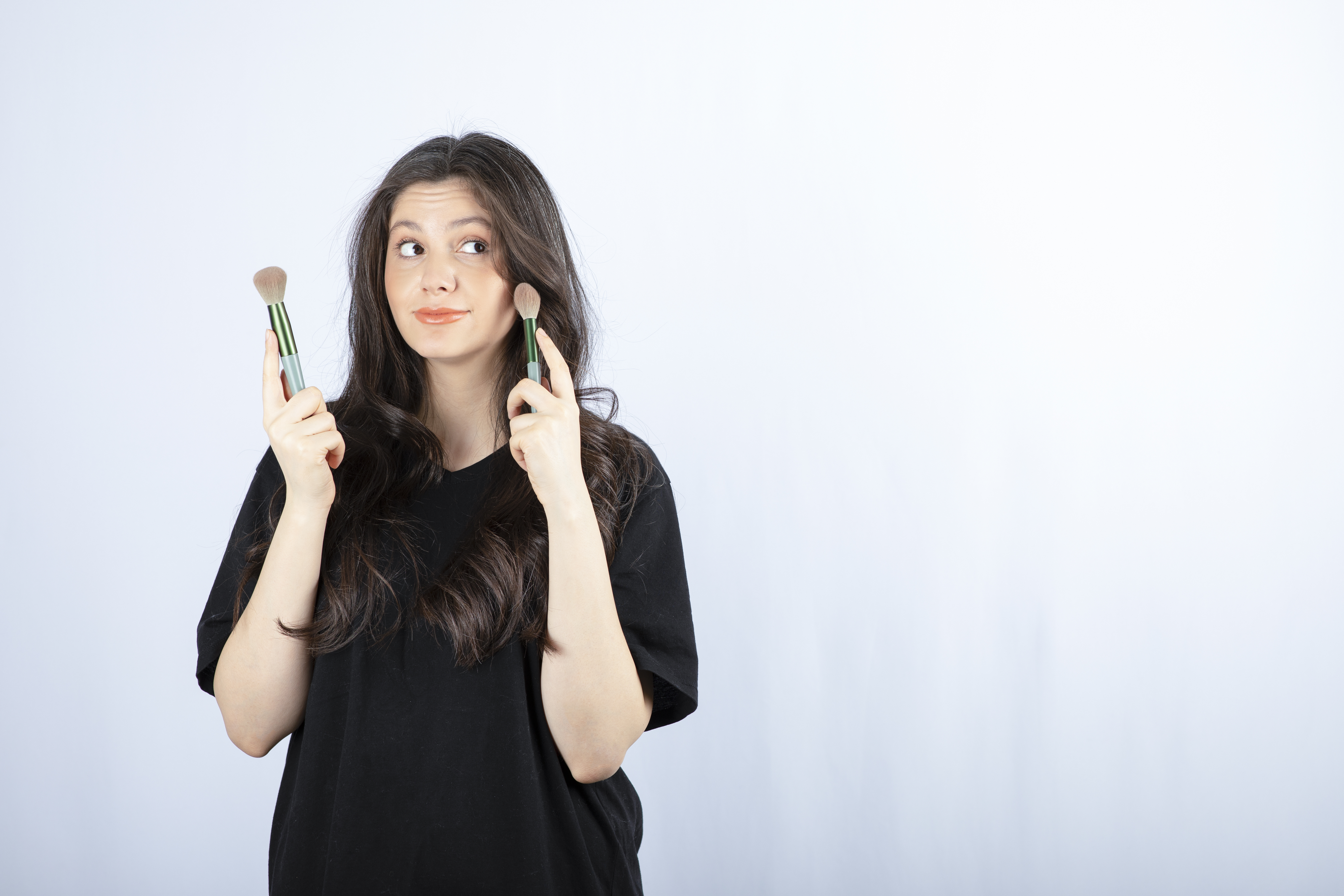 Minimal Beauty Routines for Busy Women