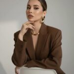 What to Wear for an Interview: 5 Vogue-Approved Tips on Method Dressing for the Job You Want