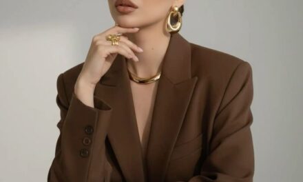 What to Wear for an Interview: 5 Vogue-Approved Tips on Method Dressing for the Job You Want